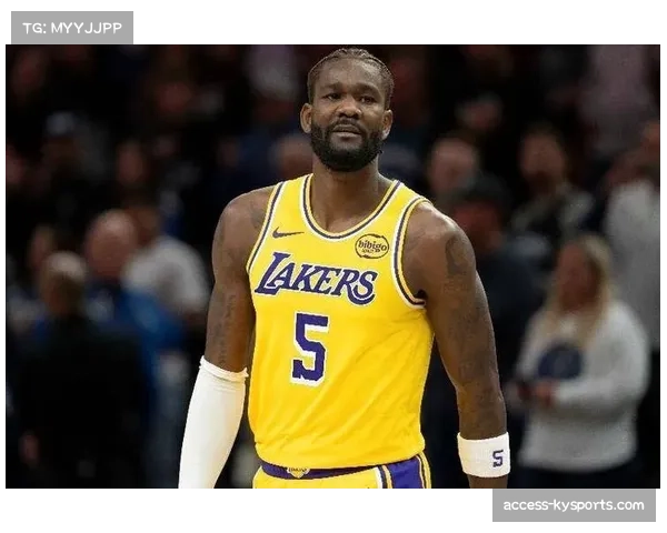 艾顿面对旧主仅得2分4板 湖人内线失守致三连败危机